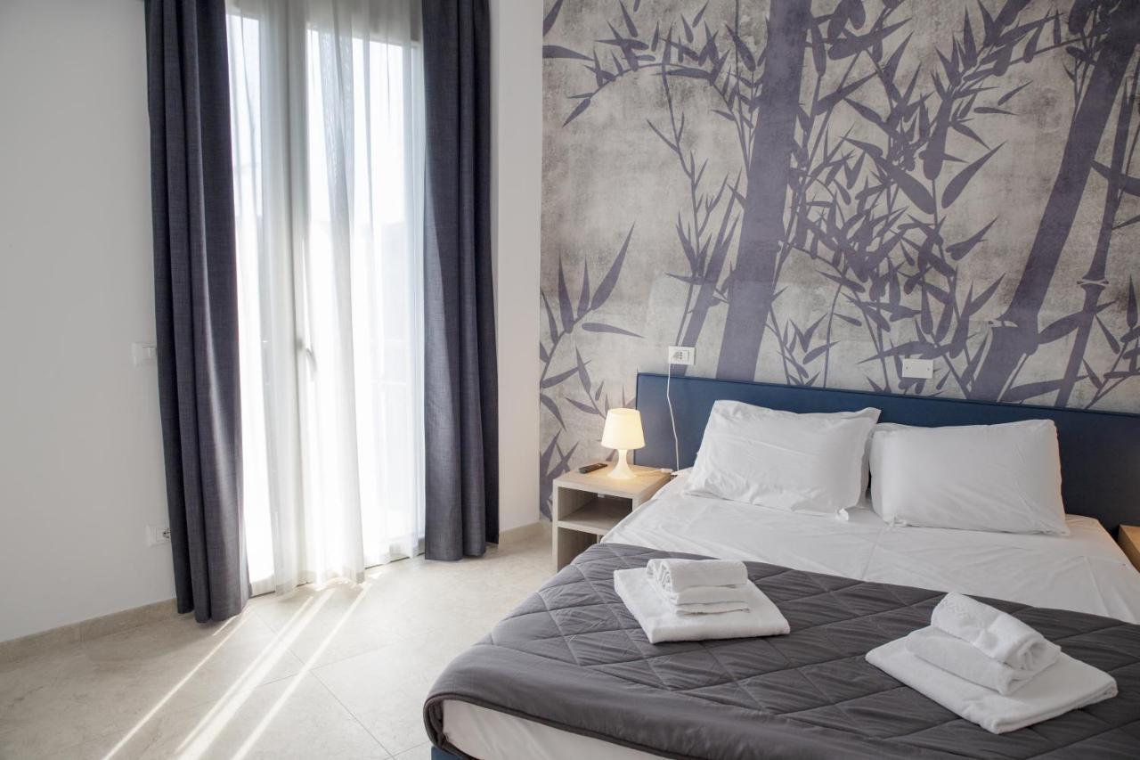 Residence Molino - Holiday Apartments Manerba del Garda Buitenkant foto