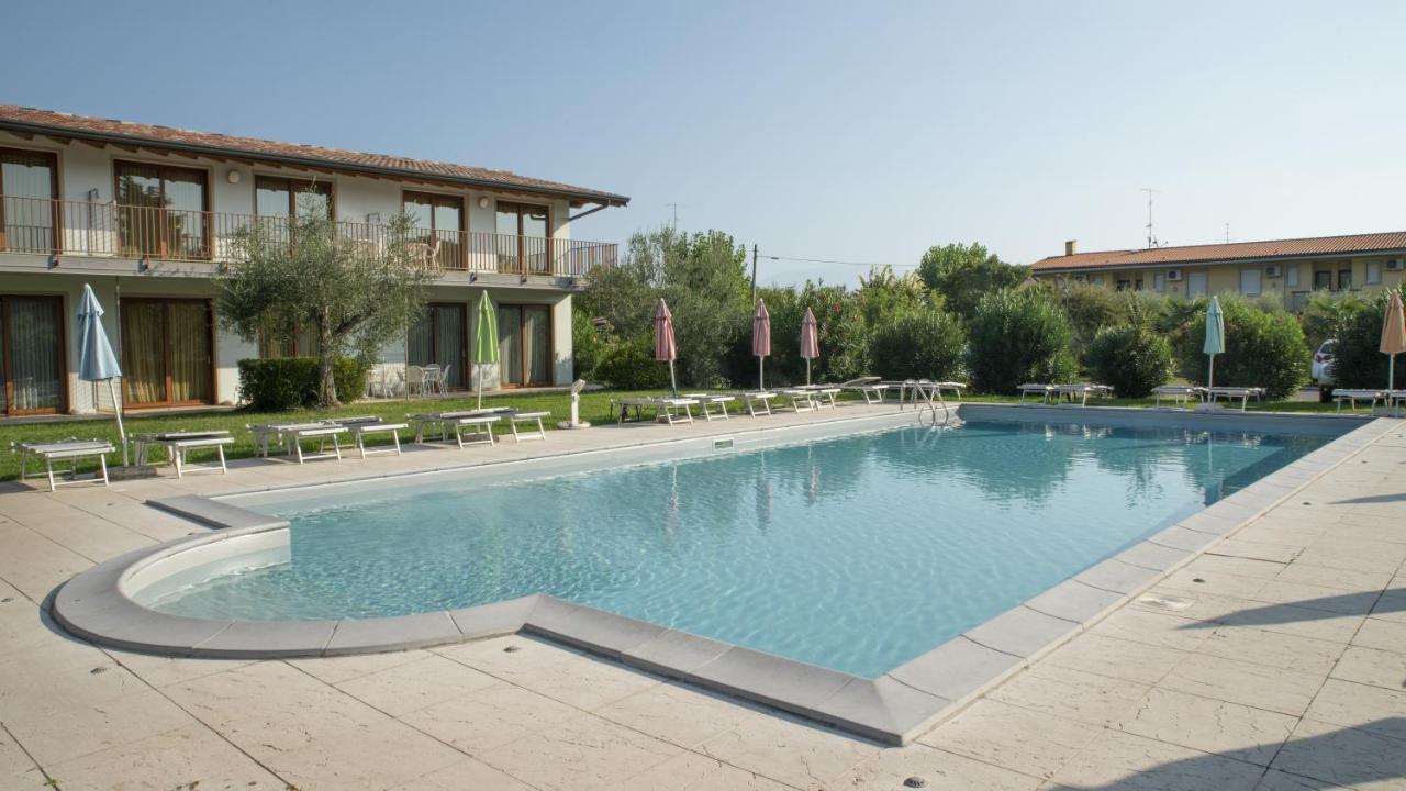 Residence Molino - Holiday Apartments Manerba del Garda Buitenkant foto