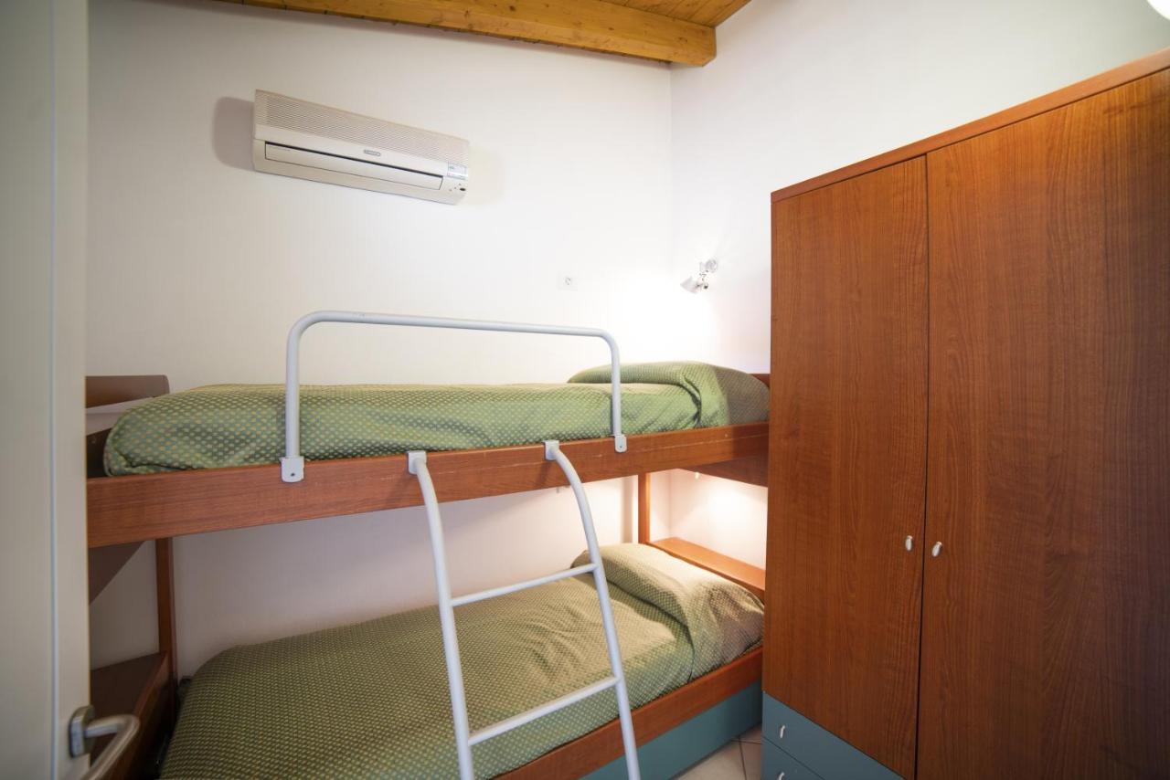 Residence Molino - Holiday Apartments Manerba del Garda Buitenkant foto