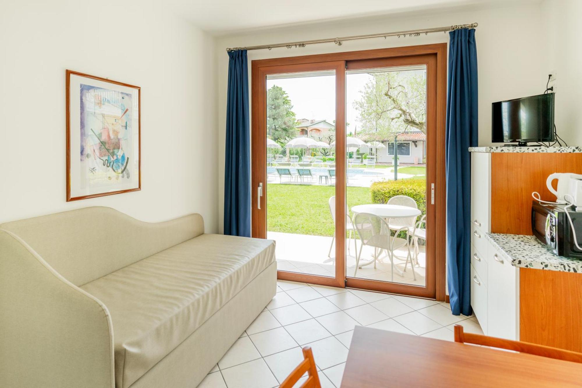 Residence Molino - Holiday Apartments Manerba del Garda Buitenkant foto