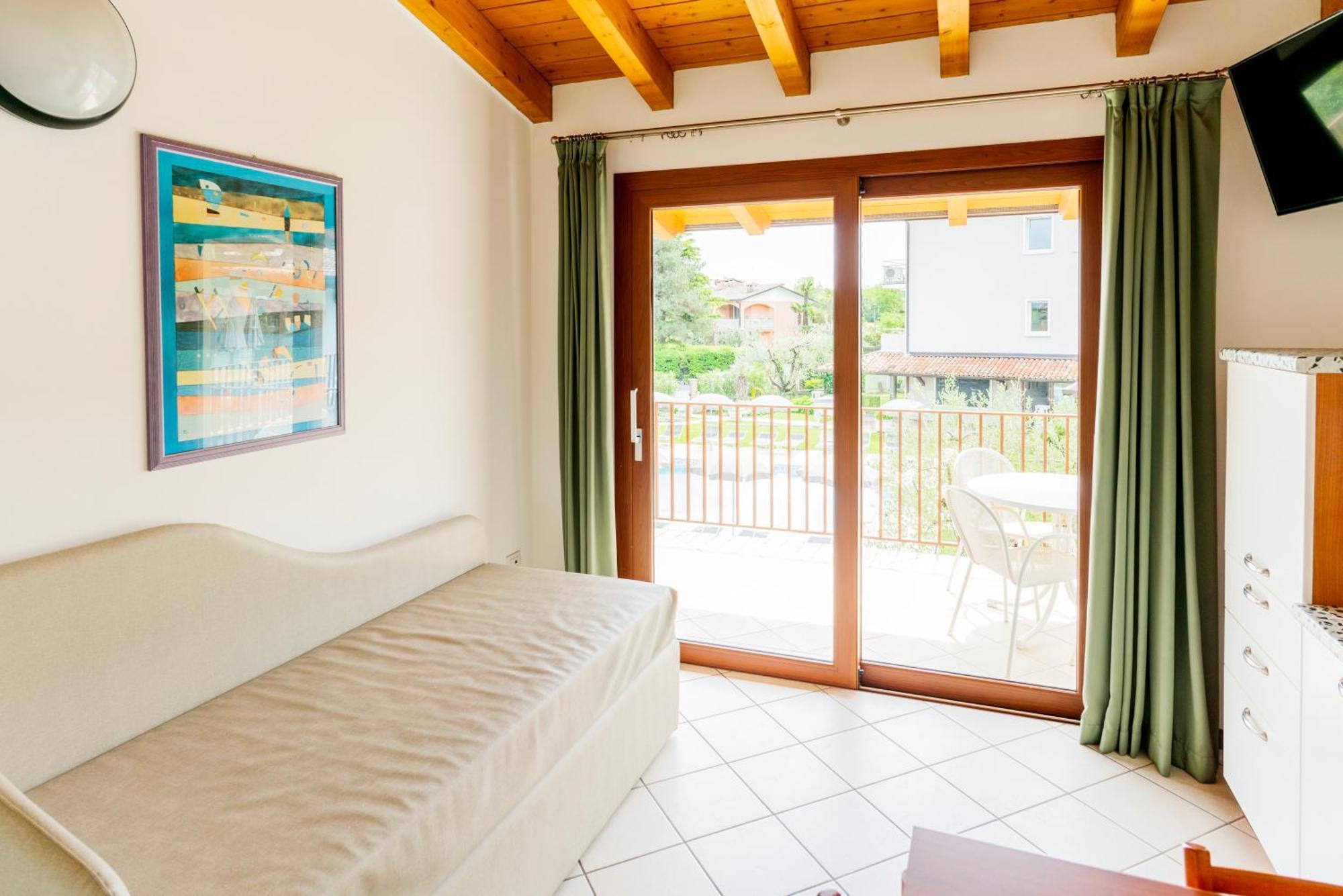 Residence Molino - Holiday Apartments Manerba del Garda Buitenkant foto