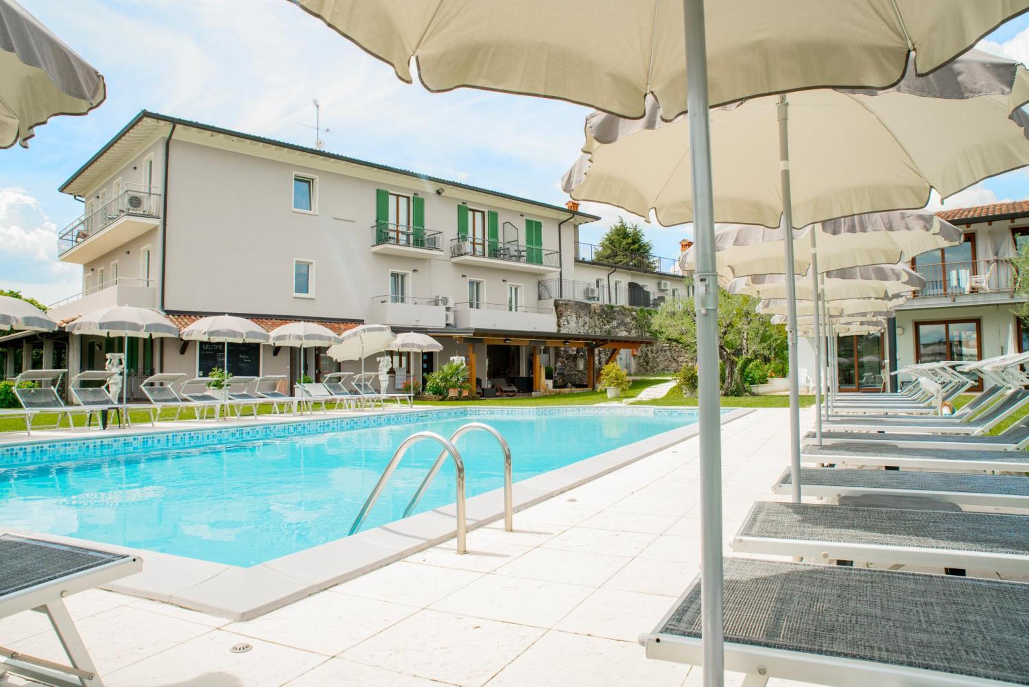 Residence Molino - Holiday Apartments Manerba del Garda Buitenkant foto
