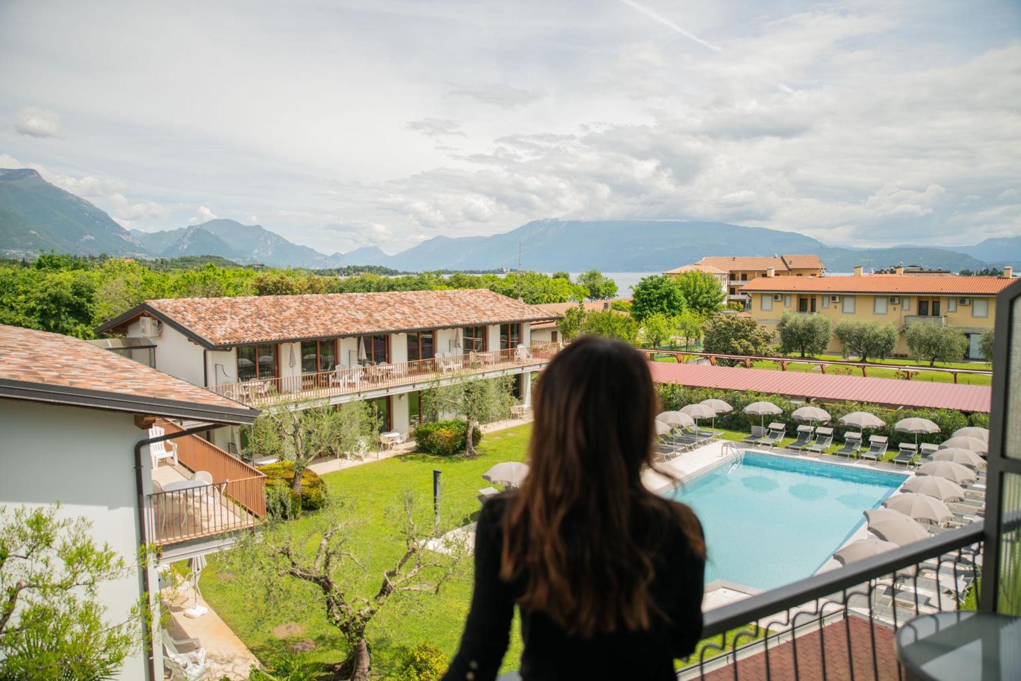 Residence Molino - Holiday Apartments Manerba del Garda Buitenkant foto